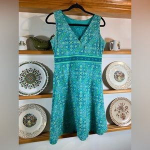 Life is Good Women’s Dress Size 8 Fits M Green Sleeveless